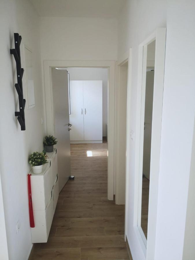 Matek Family & Studio Apartment Rovanjska Ngoại thất bức ảnh