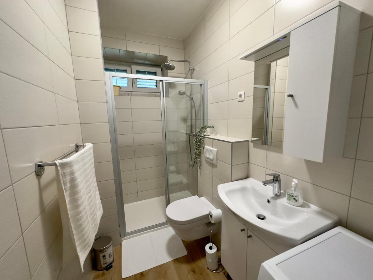 Matek Family & Studio Apartment Rovanjska Ngoại thất bức ảnh